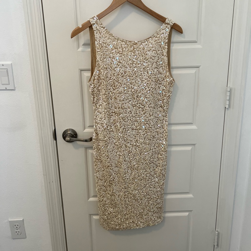 Alice + Olivia Sequin Dress. Size 4. Wore only once. Like new.